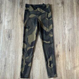 Under Armour Camouflage Leggings - Black and Green
